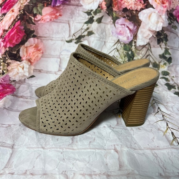 Madden Girl Shoes - Madden Girl Blakelee Taupe Peep-Toe Block Heel Shoes size 7